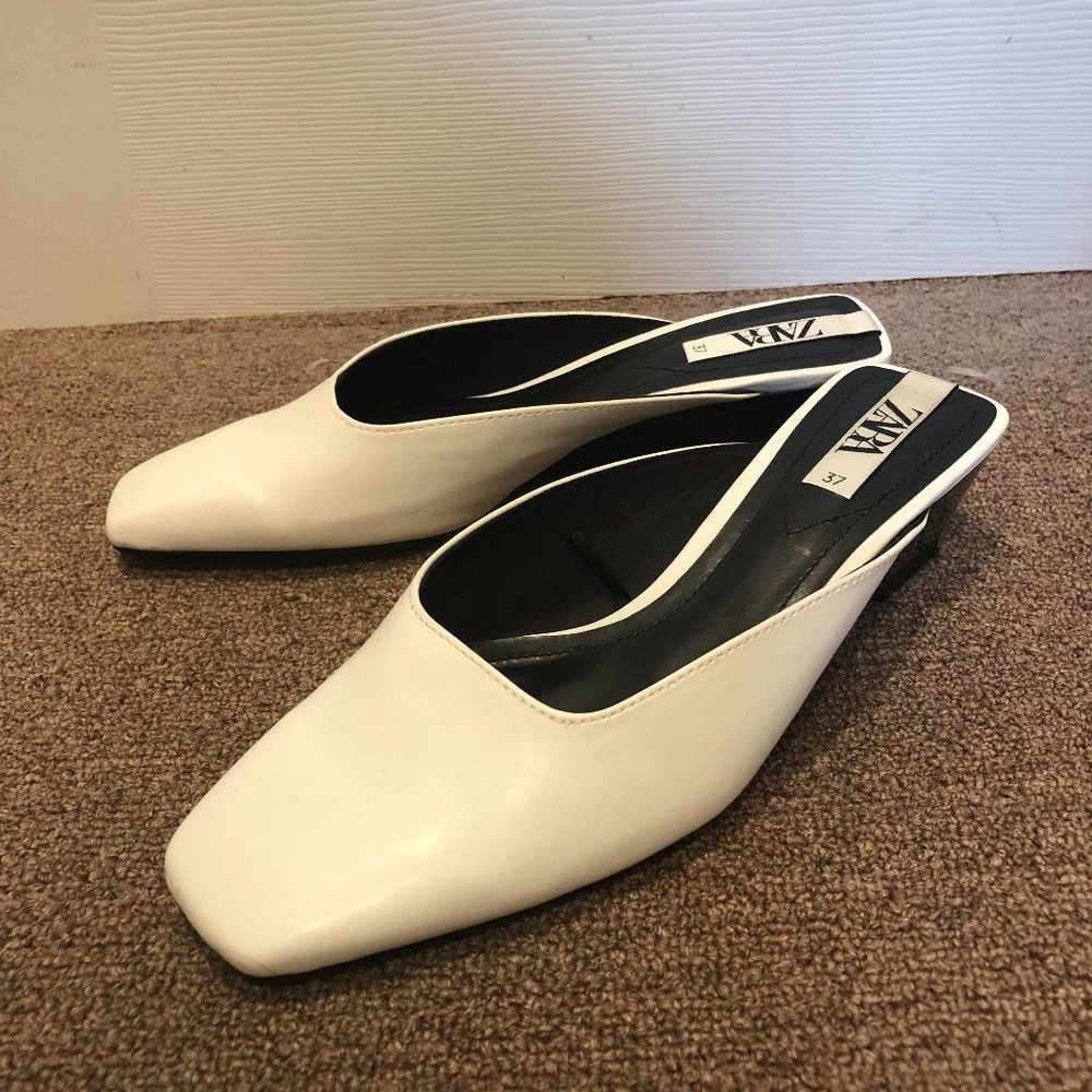 Zara 37 (US 6.5) White Slip On Wedge Mules
